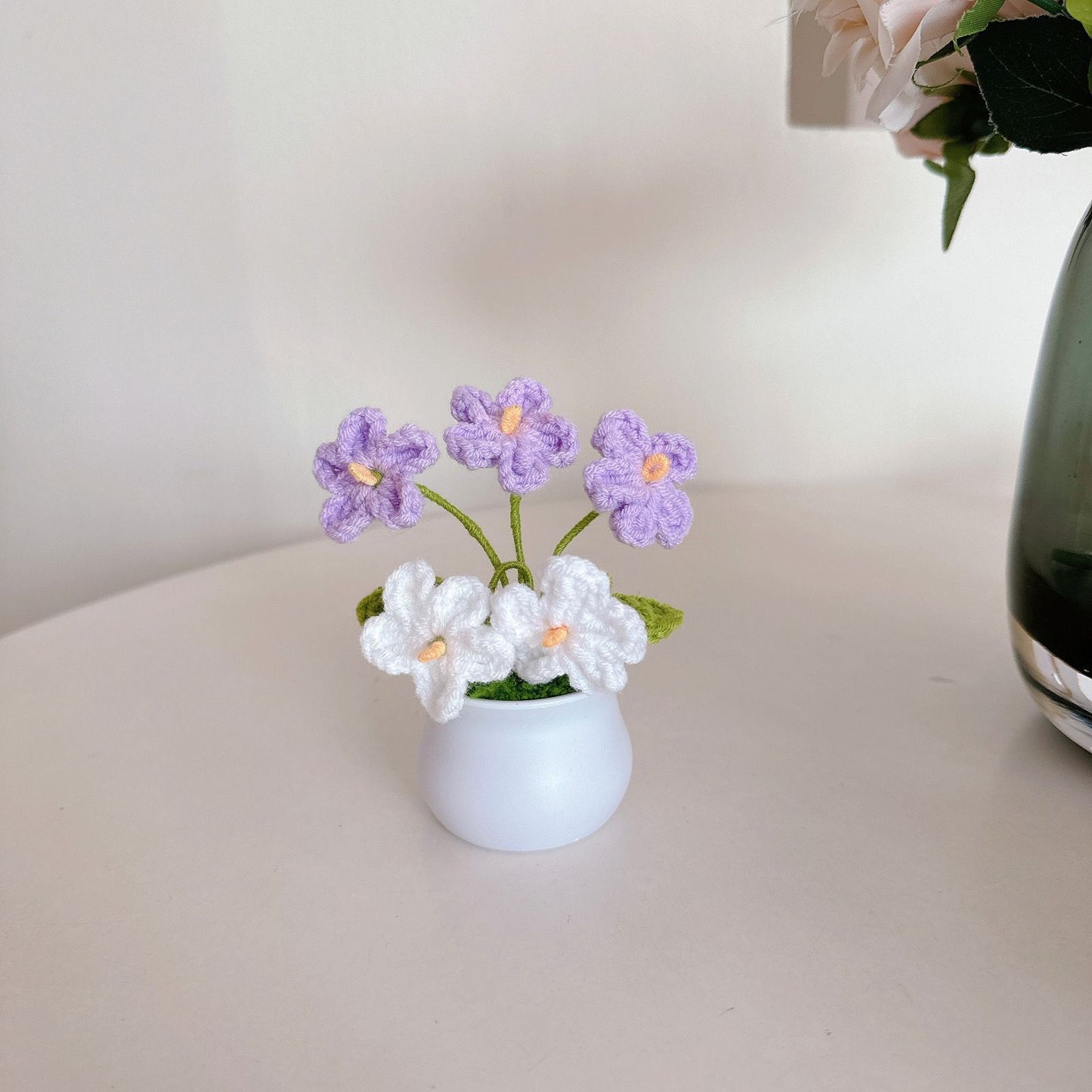 Crochet flower in Pot table decorations